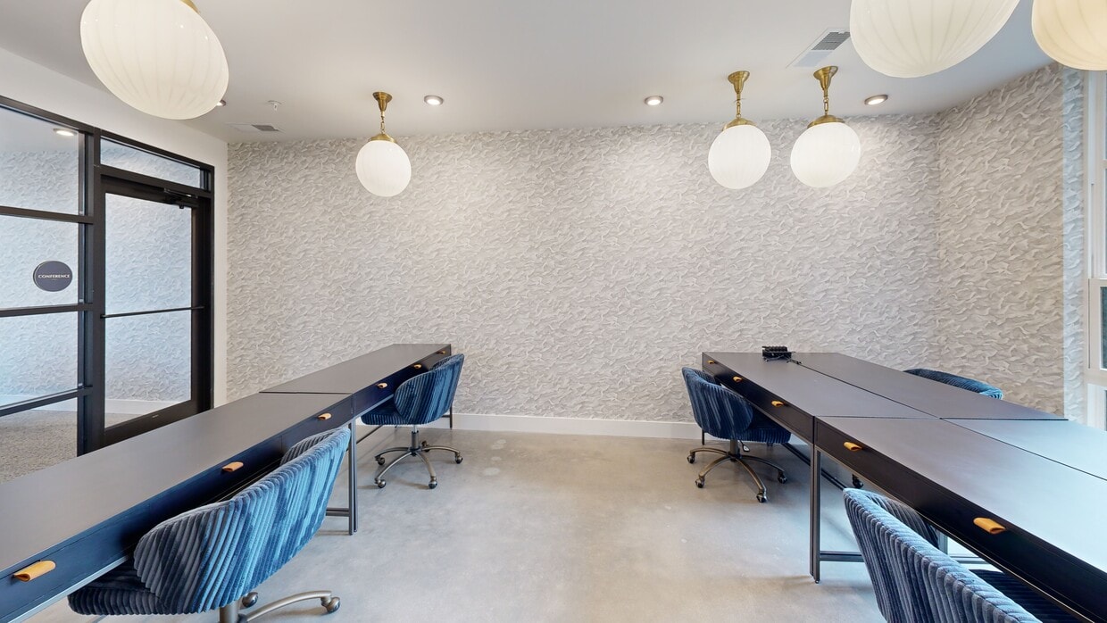 Photo - Commodore Old Town Manchester Apartments