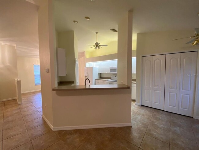 Building Photo - 178 Rotonda Blvd W