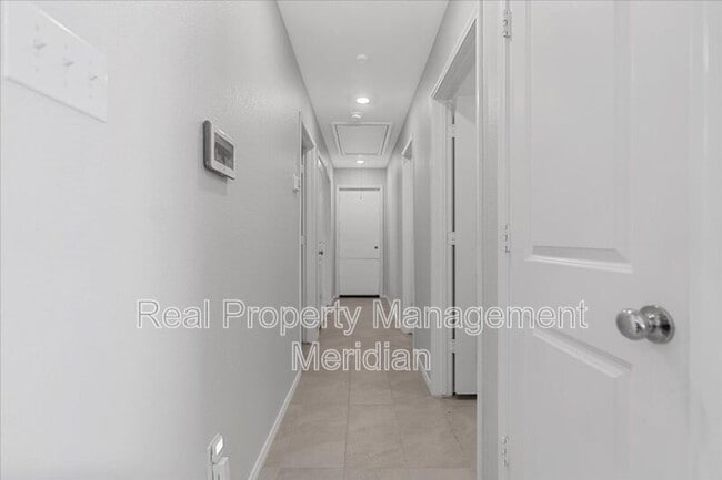 Building Photo - 8730 Texas Risinger Dr