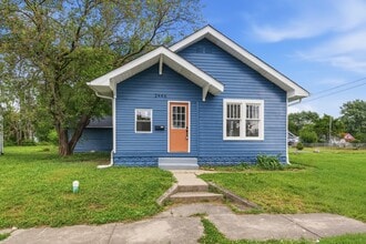 Building Photo - 2446 Morton St