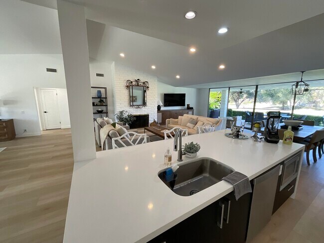 Foto del edificio - 79188 Bog Walk Ct