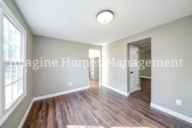 Building Photo - Completely Remodeled Split Level in Avon Lake