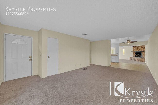 Foto del edificio - Updated, single-level home located in Nort...