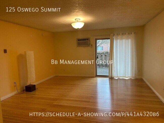 Foto del edificio - 125 Oswego Summit