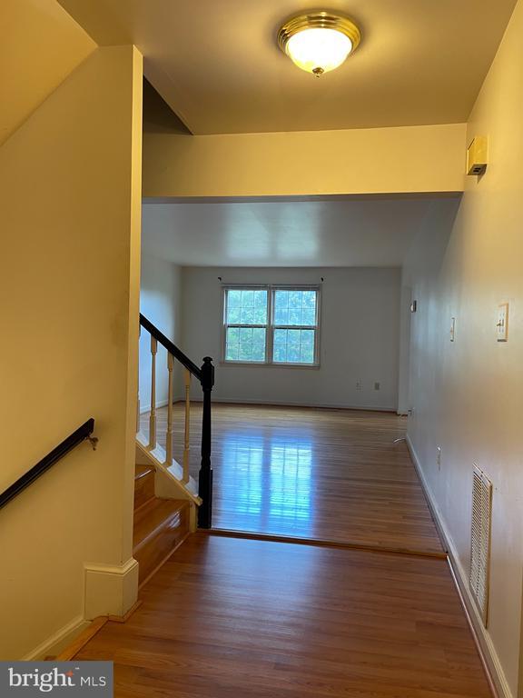 11309 Empire Ln, Rockville, MD 20852 - Townhome Rentals in Rockville MD ...