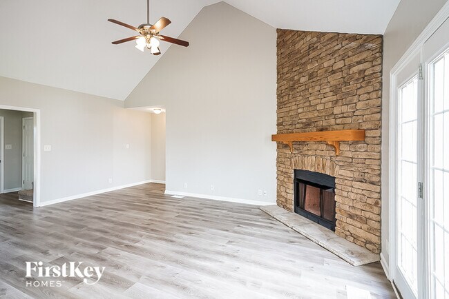 Foto del edificio - 3709 Meadow Ridge Ln