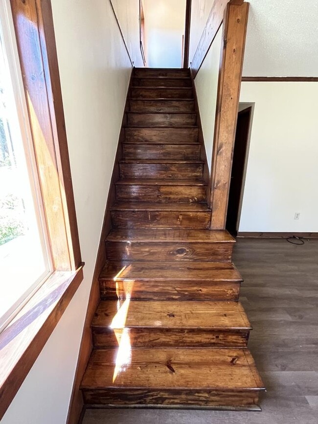 22 Powellton Ave, Wachapreague, VA 23480 House Rental in Wachapreague