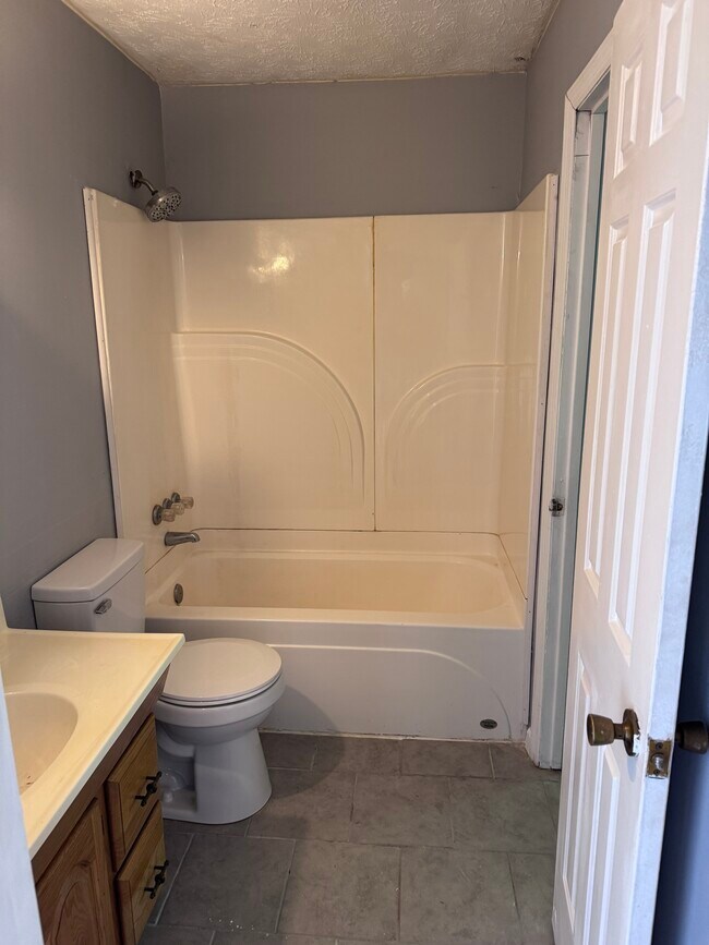Baño - 107 Richmond Hill Est