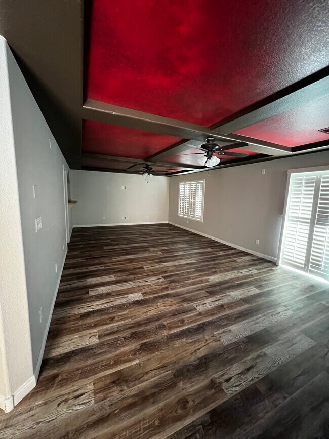 Foto del edificio - 5059 Bonnie Doon Ln
