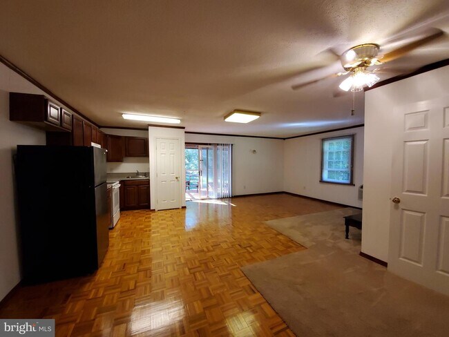 Foto del edificio - 10727 Cooktown Rd