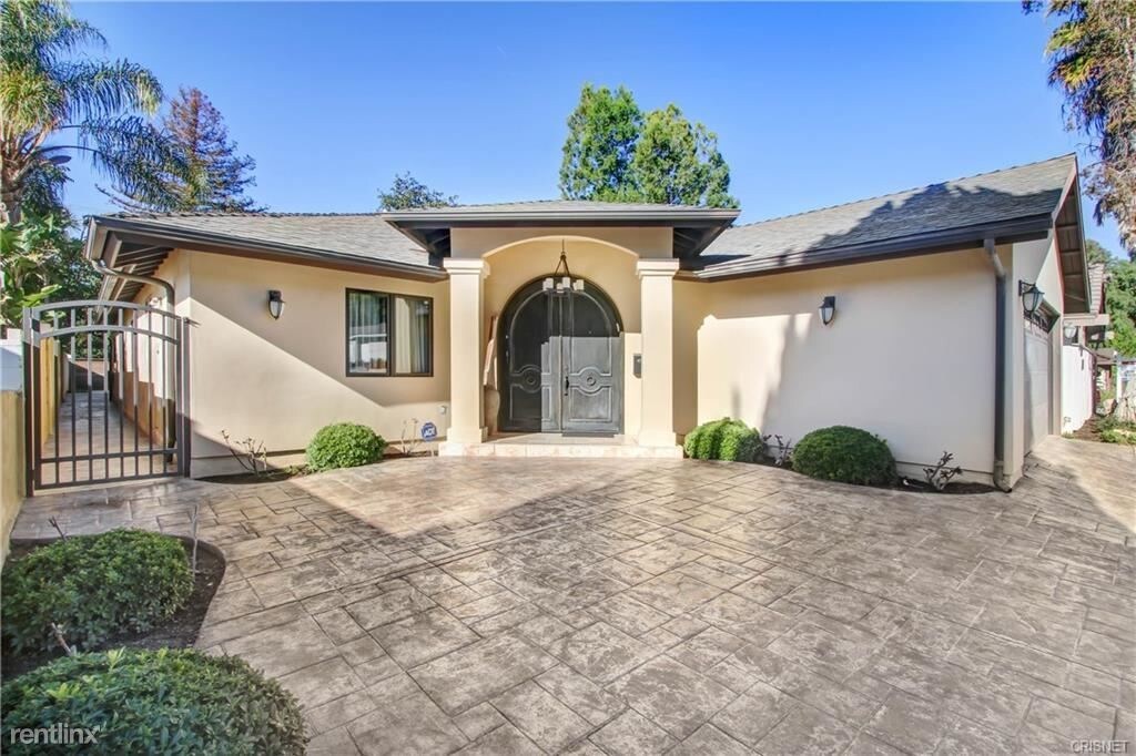 4 br, 2 bath House 4529 Don Pio Dr House for Rent in Los Angeles