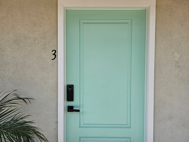 Foto del edificio - 7757 Hellman Ave