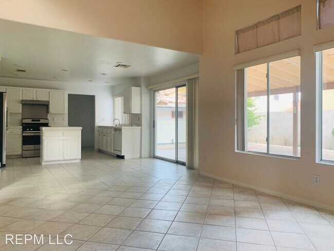 Building Photo - 3344 S Huntington Crest Ct