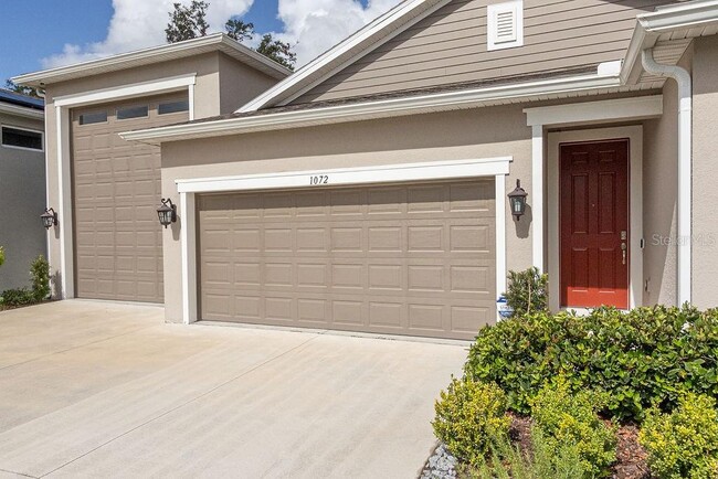 Building Photo - 1072 River Otter Wy