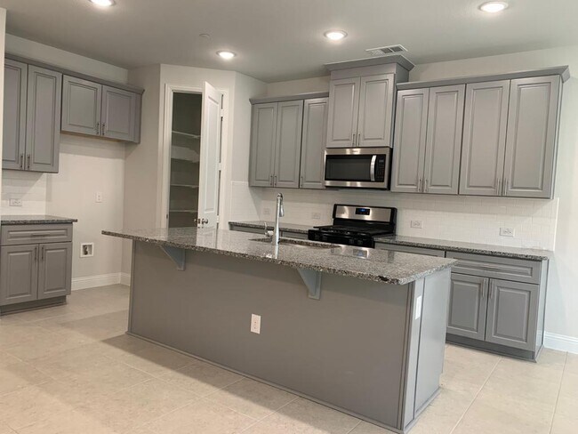 Building Photo - 538 Teton St