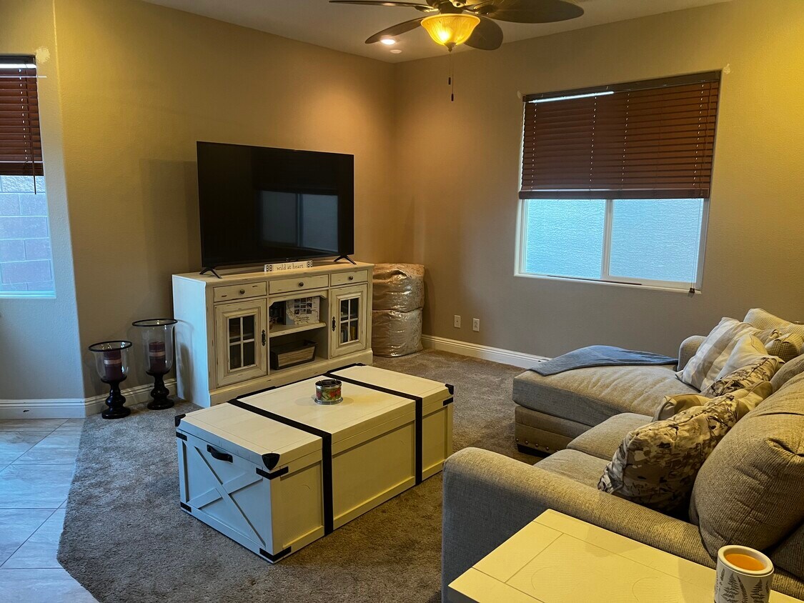 7318 Carrot Ridge St, Las Vegas, NV 89139 House Rental in Las Vegas