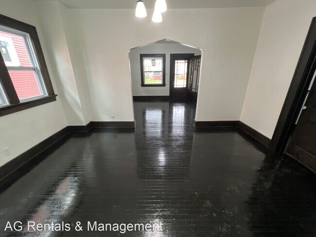 Foto del edificio - 3 br, 1.5 bath House - 1019 Northwood Blvd