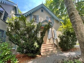 Building Photo - 217 Freeman St