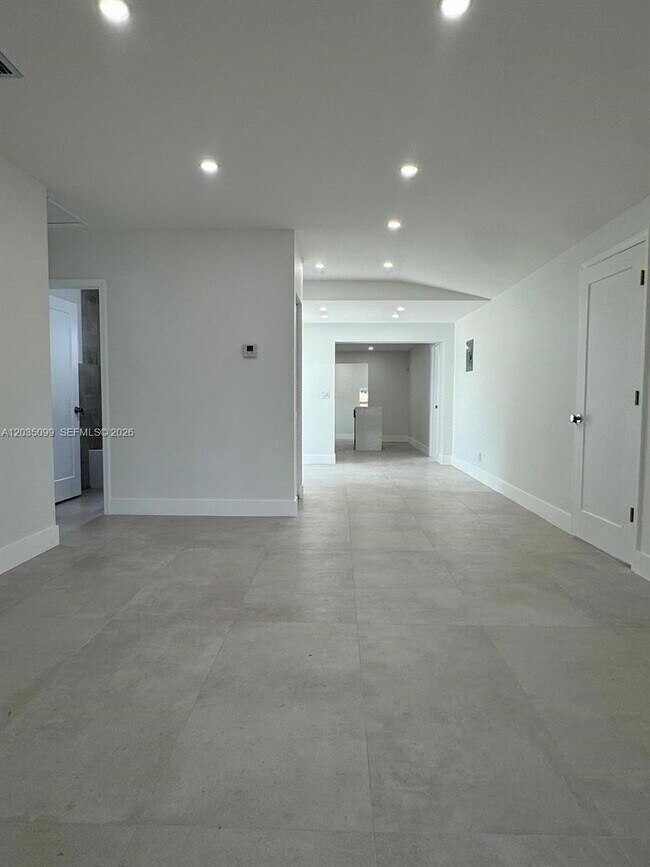 Foto del edificio - 4028 SW 49th Ct