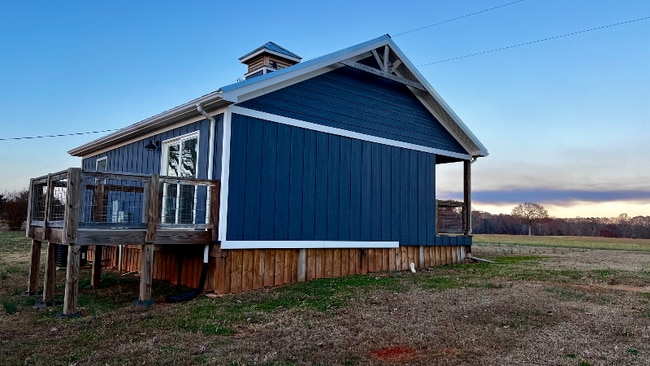 Building Photo - 3320 Sullivan Rd