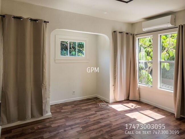 Foto del edificio - Charming 1-BR in Silverlake, w/ Parking!