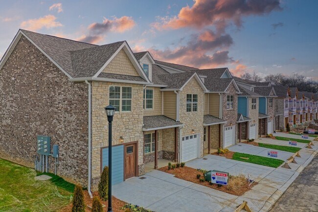Community Exterior - 3319 Old Hickory Blvd