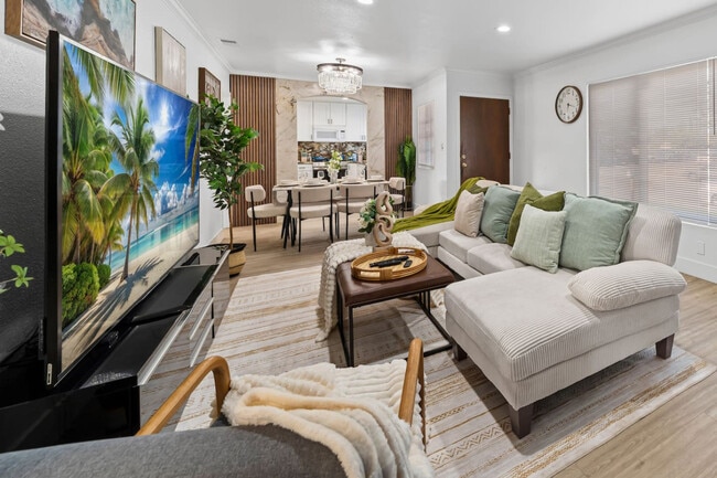 Foto del edificio - 606 S Sunshine Ave