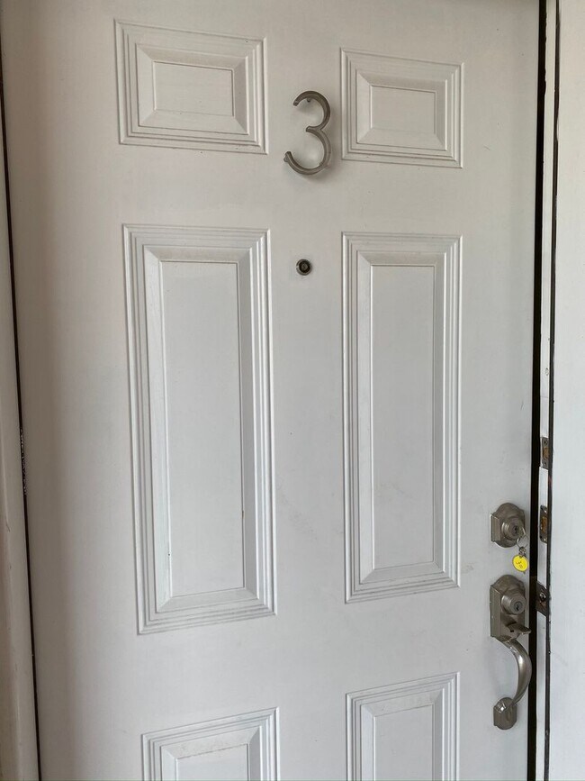 Foto del edificio - Beautiful Townhome 3bed/2.5 bath (Jackson ...