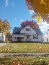 Building Photo - 134 Flora Dr