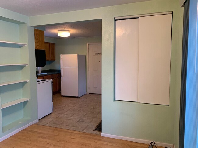 Foto del edificio - 247 7th Ave NW
