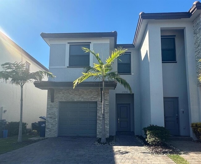 Photo - 25282 SW 108th Ave Townhome