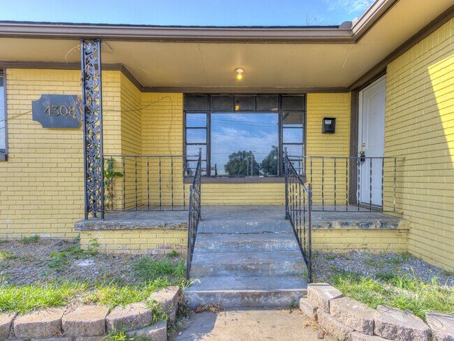 Photo - 4308 NW 23rd St House