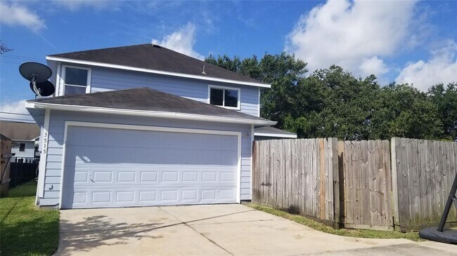 Building Photo - 3515 Red Bluff Rd