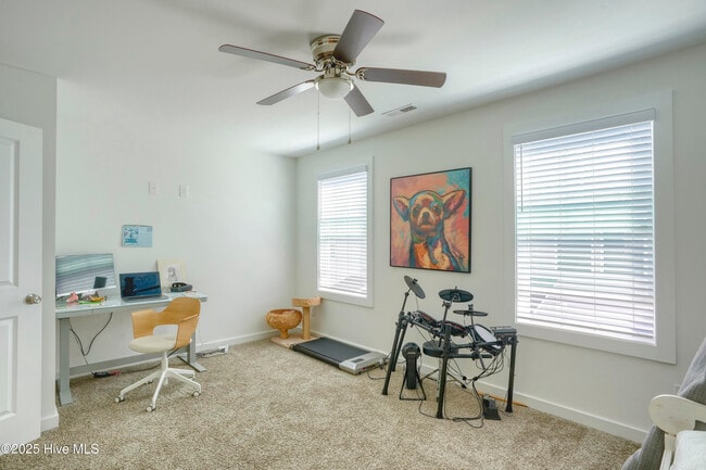 Building Photo - 308 Starfish Ln