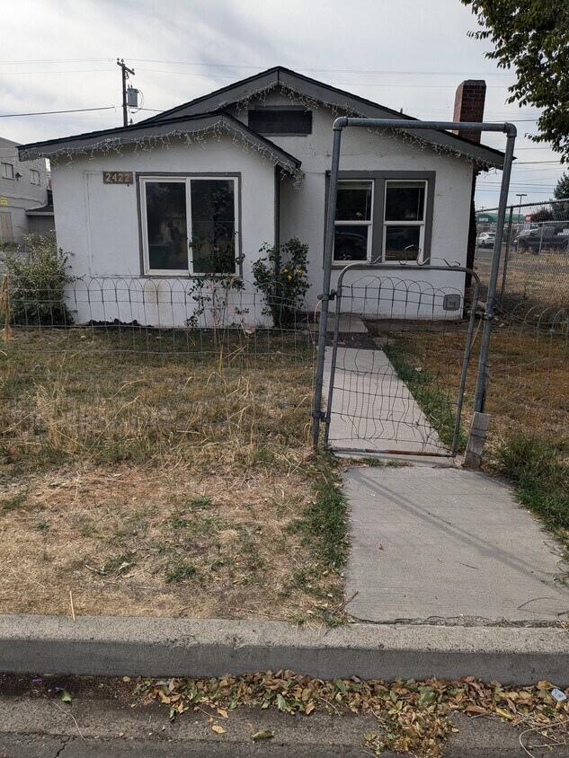 2422 Pershing Way, Klamath Falls, OR 97601 House Rental in Klamath