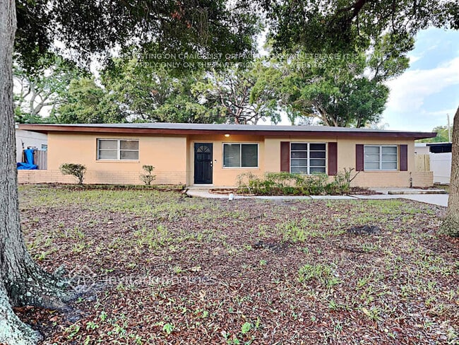 Building Photo - 8500 Jacaranda Ave