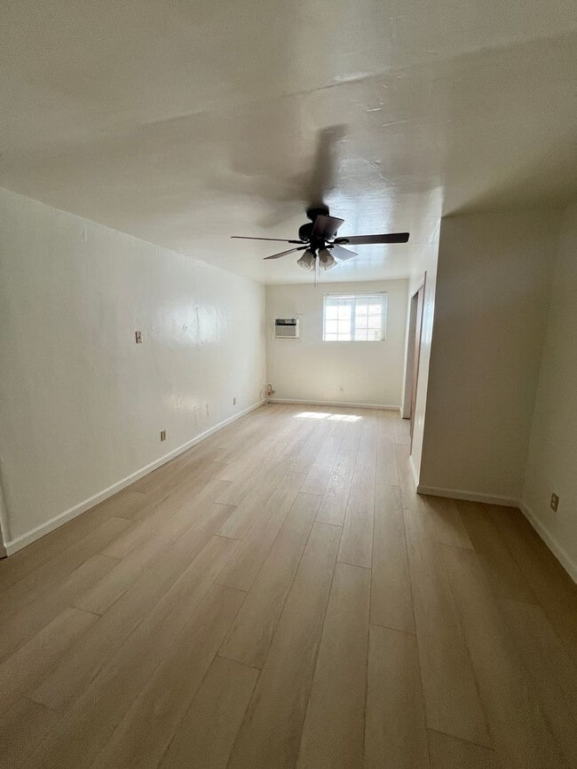 Building Photo - Remodeled 3 Bd/ 1Ba House