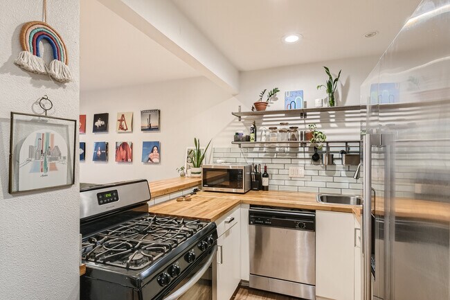 Foto del edificio - 1304 Summit St