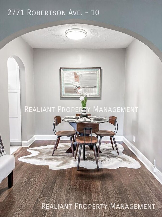 Foto del edificio - 2771 Robertson Ave