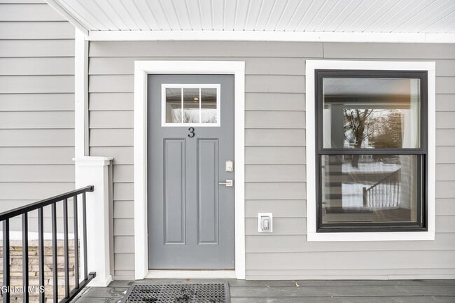 Building Photo - 103 E High St