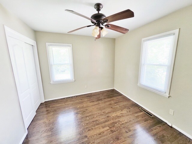 Foto del edificio - 6006 E 96th St