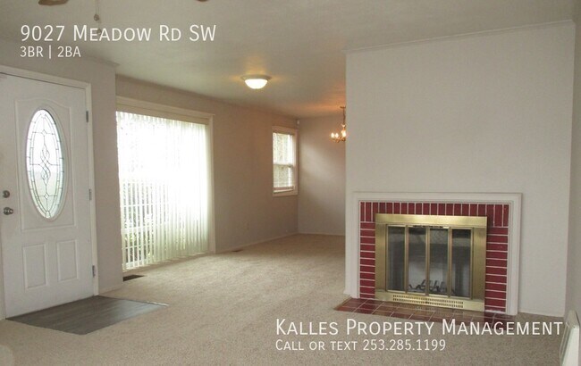 Foto del edificio - **PENDING APP**Beautiful 3 Bed 1.5 Bath ho...