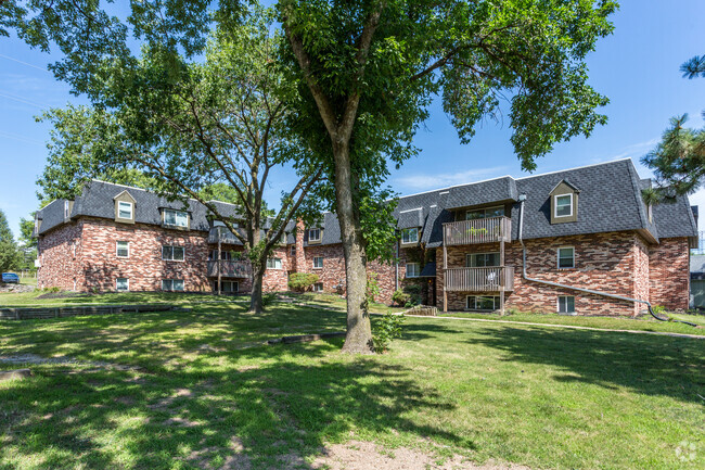 Building Photo - New Towne West Apartments