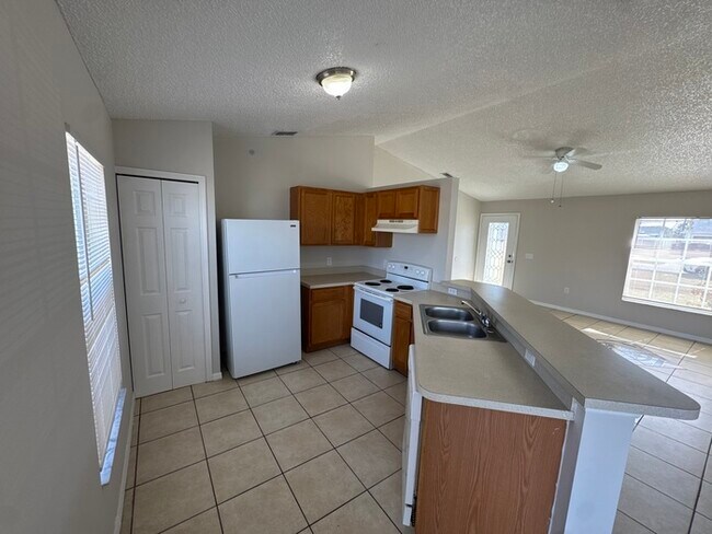 Foto del edificio - 2960 Flynn St