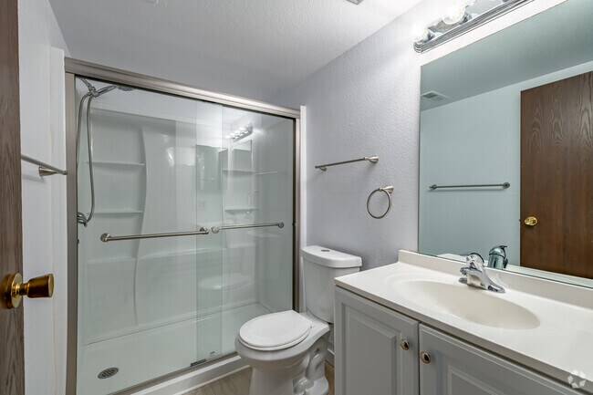 1 habitación, 1 baño - 750 pies cuadrados - Baño - Quail Creek Apartments