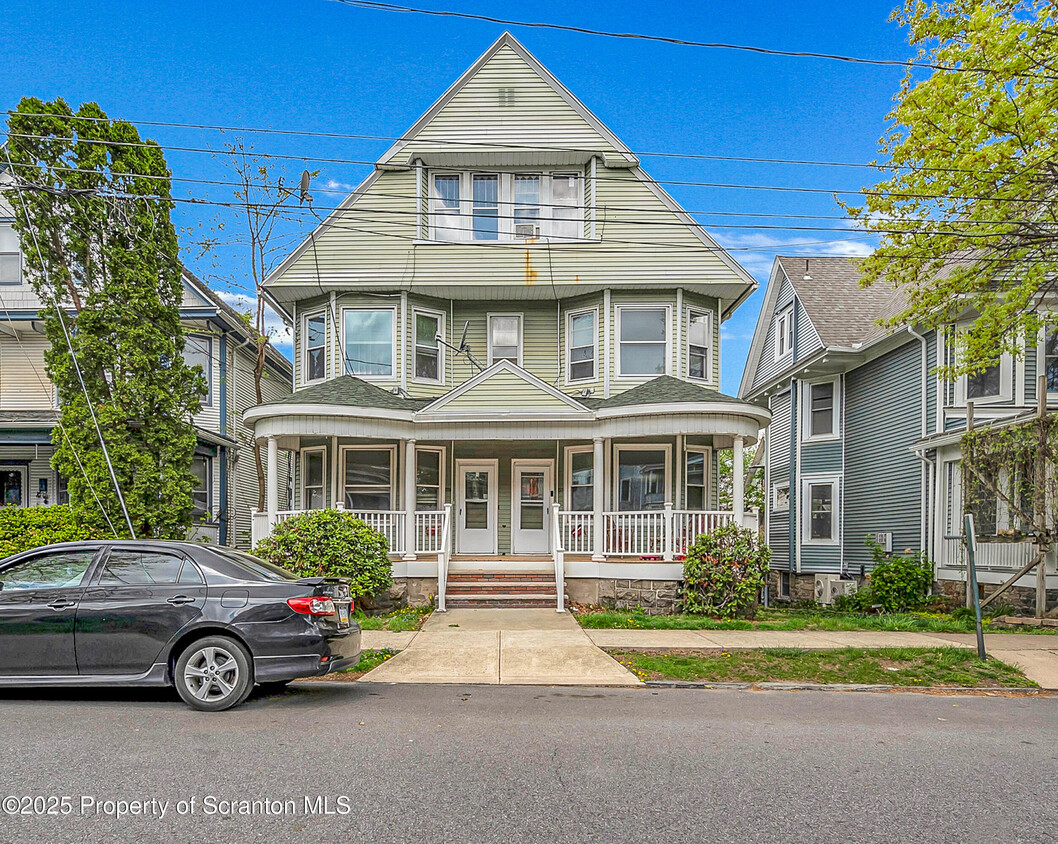 Foto principal - 437 Wheeler Ave