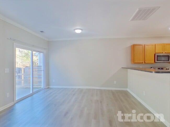 Building Photo - 369 Drooping Leaf Rd