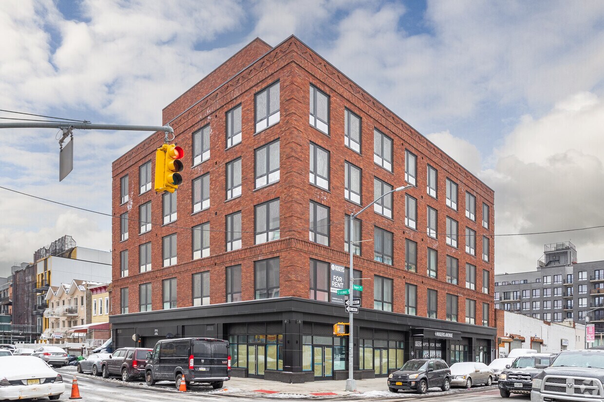 Primario - 865 Rogers