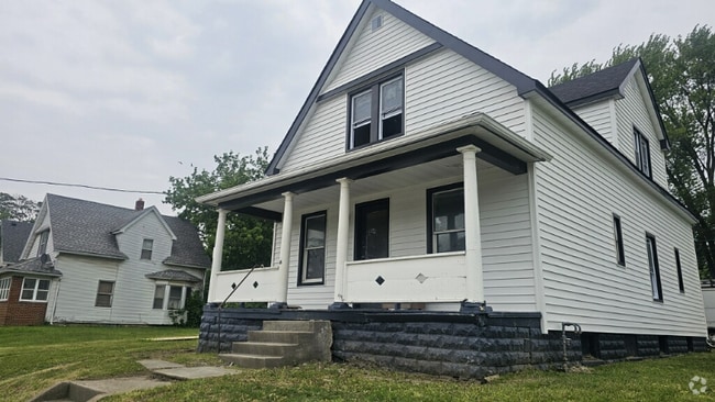Building Photo - 1029 Hamilton St