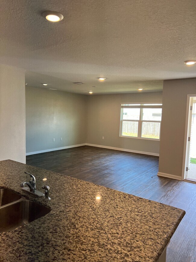 Building Photo - 5618 Tristan Ct